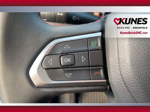 Used 2024 Jeep Compass Trailhawk image 19