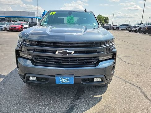 Used 2019 Chevrolet Silverado 1500 RST w/ All-Star Edition AWD/4WD image 2