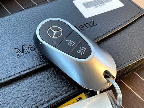 Certified 2025 Mercedes-Benz E 350 4MATIC Sedan image 23