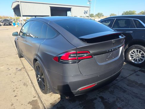 Used 2020 Tesla Model X Long Range image 6