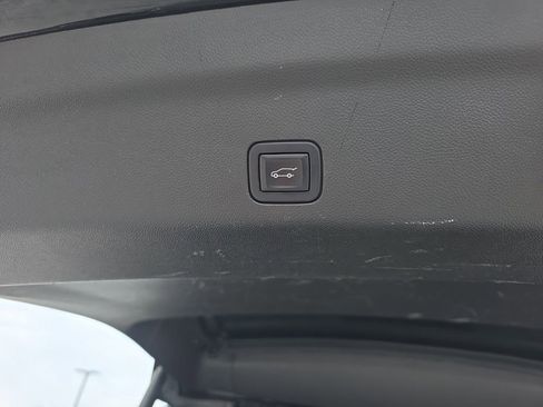 Used 2023 Chevrolet Tahoe RST RWD image 33