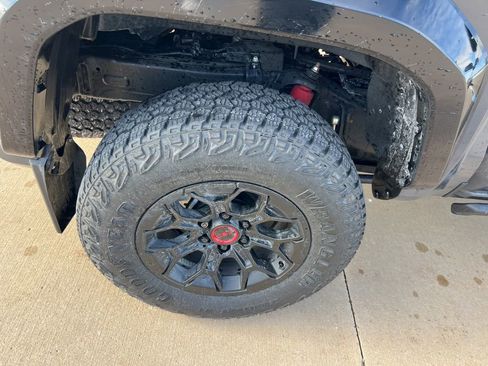 Used 2025 Toyota Tacoma TRD Pro image 35