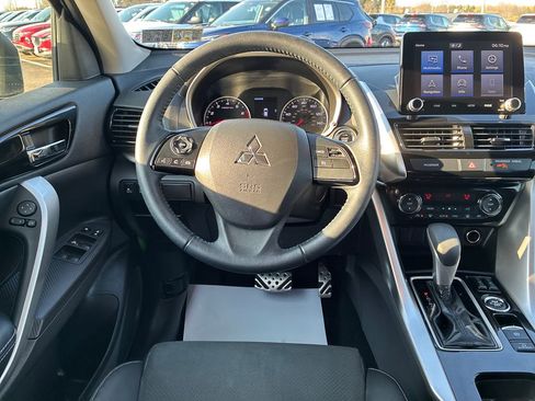 Used 2023 Mitsubishi Eclipse Cross SE AWD/4WD image 19