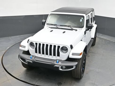 Used 2022 Jeep Wrangler Unlimited Sahara image 30