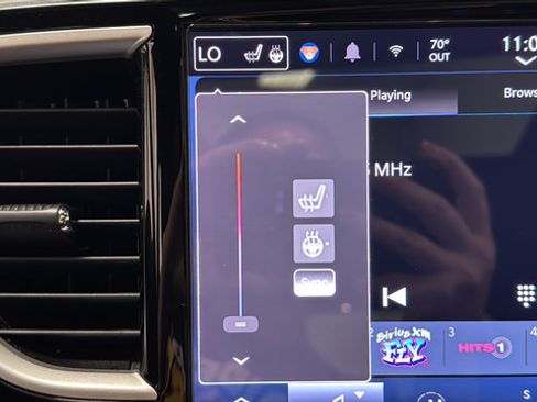 Used 2023 Chrysler Pacifica Touring-L w/ Uconnect Theater Family Group AWD/4WD image 36