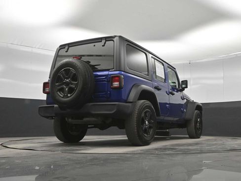 Used 2019 Jeep Wrangler Unlimited Sport S AWD/4WD image 37