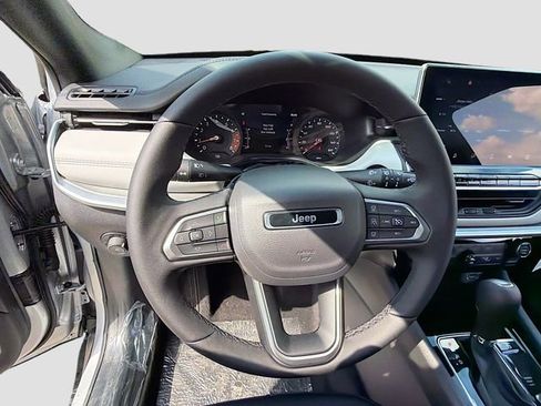 New 2026 Jeep Compass Limited AWD/4WD image 12