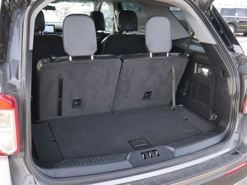 Used 2021 Ford Explorer XLT w/ Equipment Group 202A image 20