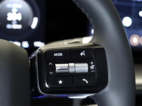 New 2026 Hyundai Ioniq 9 SE image 16