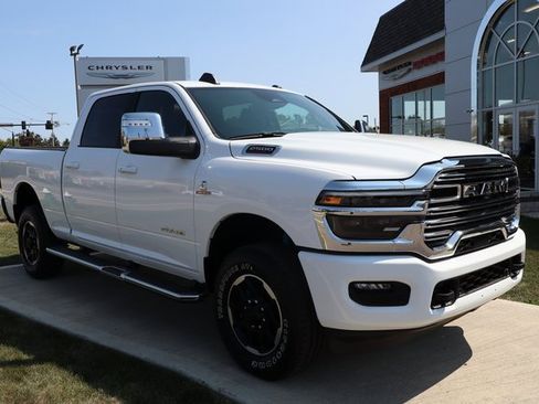 Used 2025 RAM 2500 Laramie image 3