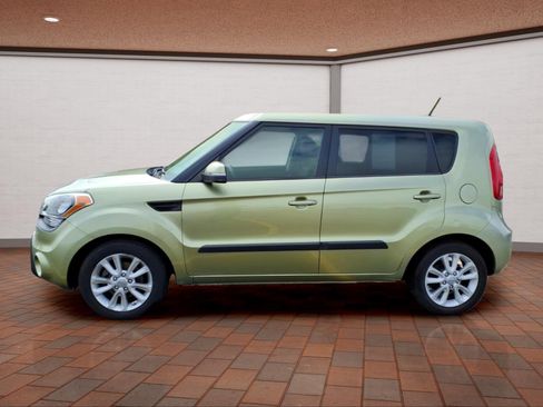 Used 2012 Kia Soul + FWD image 5