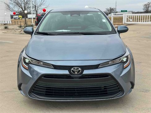 Used 2024 Toyota Corolla LE image 8