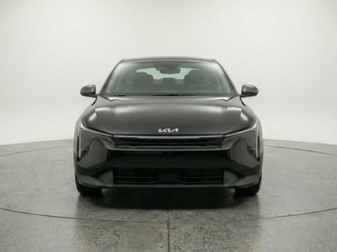 Used 2025 Kia K4 LXS image 2