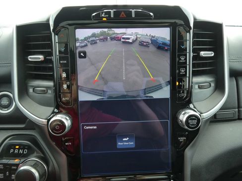 Used 2022 RAM 1500 Big Horn AWD/4WD image 34