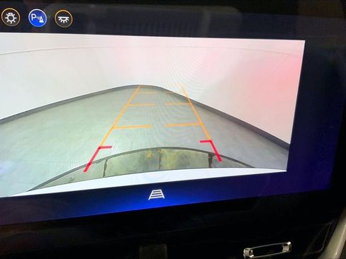 Used 2026 Chevrolet Equinox LT FWD image 21