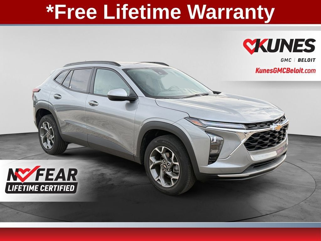 Used 2025 Chevrolet Trax LT w/ LT Convenience Package FWD image 1