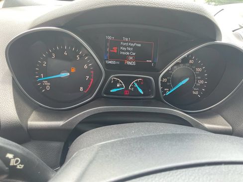 Used 2019 Ford Escape Titanium AWD/4WD image 16