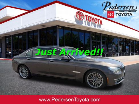 Used 2013 BMW 750Li xDrive AWD/4WD image 1