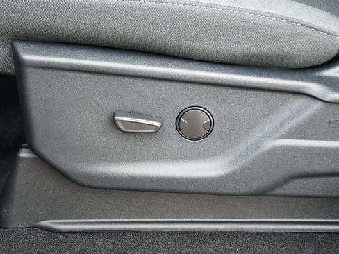 Used 2025 Ford F150 Lightning XLT image 14