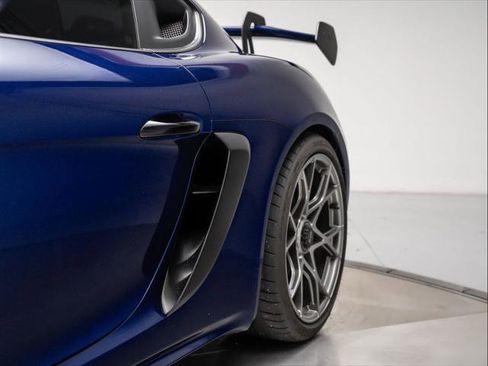 Used 2024 Porsche 718 Cayman GT4 RS image 17