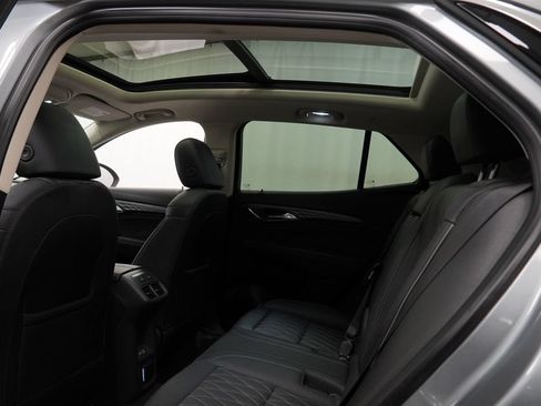Used 2023 Buick Envision Avenir AWD/4WD image 3