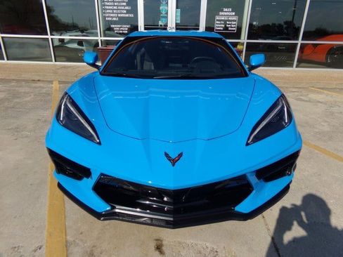 Used 2023 Chevrolet Corvette Stingray Preferred Cpe w/ Z51 Performance Package RWD image 2