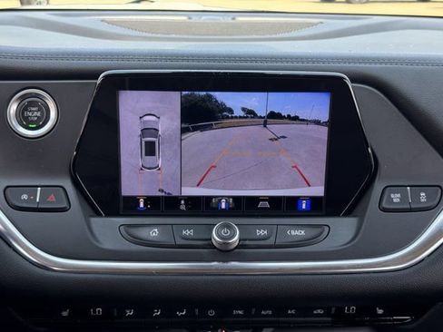 Used 2022 Chevrolet Blazer LT w/ Sound & Technology Package FWD image 19