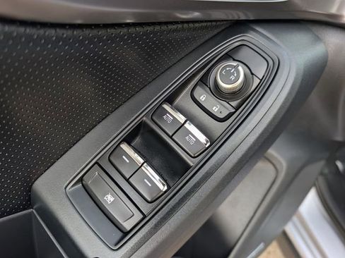 Used 2023 Subaru Crosstrek 2.5i Limited image 14