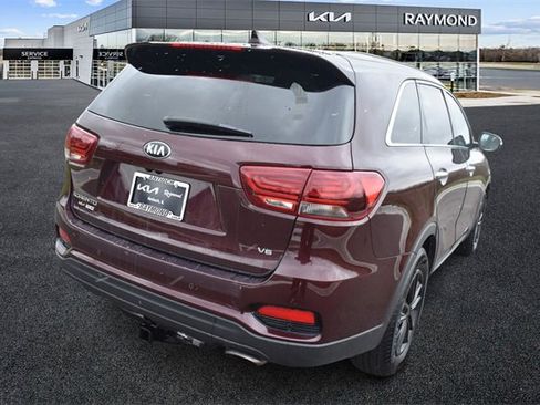Used 2019 Kia Sorento LX w/ LX V6 Convenience Package image 3