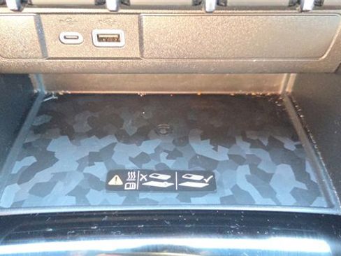 Used 2023 GMC Canyon AT4 w/ AT4 Premium Package image 39