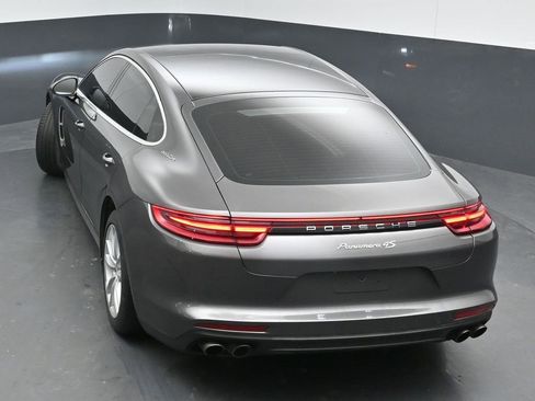 Used 2018 Porsche Panamera 4S Executive image 48