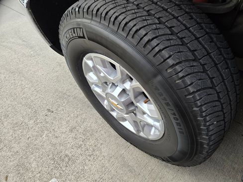 Used 2024 Chevrolet Silverado 2500 LTZ w/ LTZ Convenience Package image 10