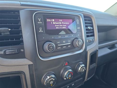 Used 2016 RAM 2500 Tradesman w/ Chrome Appearance Group image 21