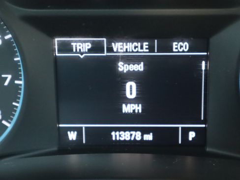 Used 2018 Chevrolet Equinox LT FWD image 23