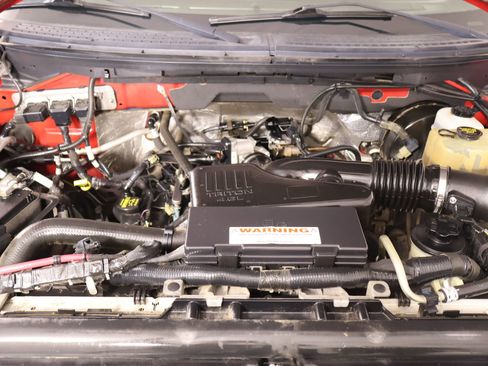 Used 2010 Ford F150 XLT RWD image 14
