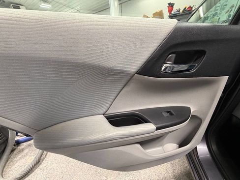 Used 2015 Honda Accord LX image 13
