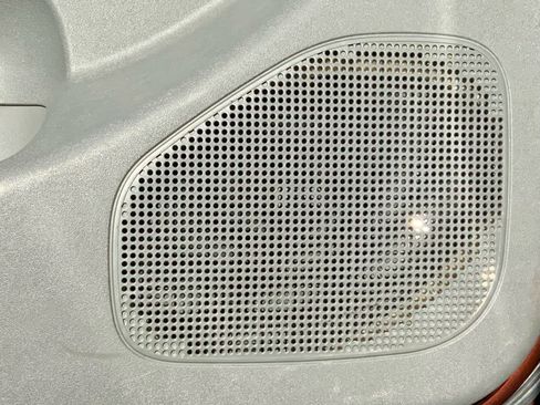 Used 2018 Nissan Frontier SL image 58