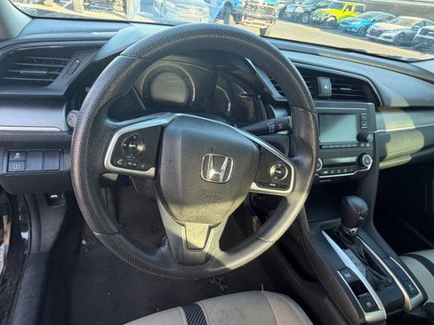 Used 2018 Honda Civic LX image 11