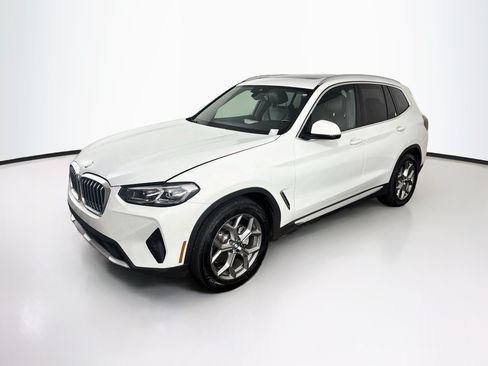 Used 2024 BMW X3 sDrive30i RWD image 3