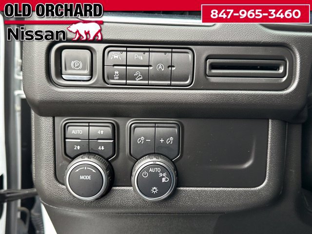 Used 2023 Chevrolet Suburban Z71 AWD/4WD image 11