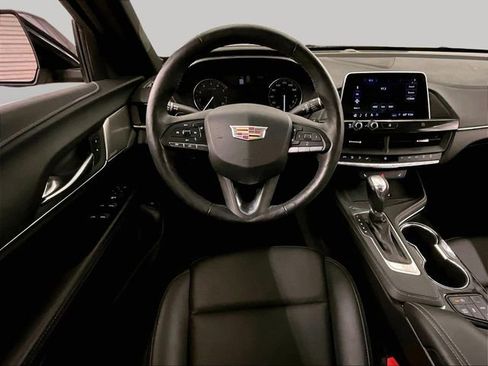 Used 2020 Cadillac CT4 Luxury w/ Sun And Sound Package RWD image 5