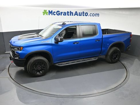 Used 2023 Chevrolet Silverado 1500 ZR2 w/ Technology Package AWD/4WD image 25
