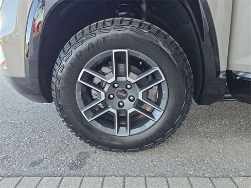 New 2026 GMC Terrain AT4 w/ Convenience Package III image 29