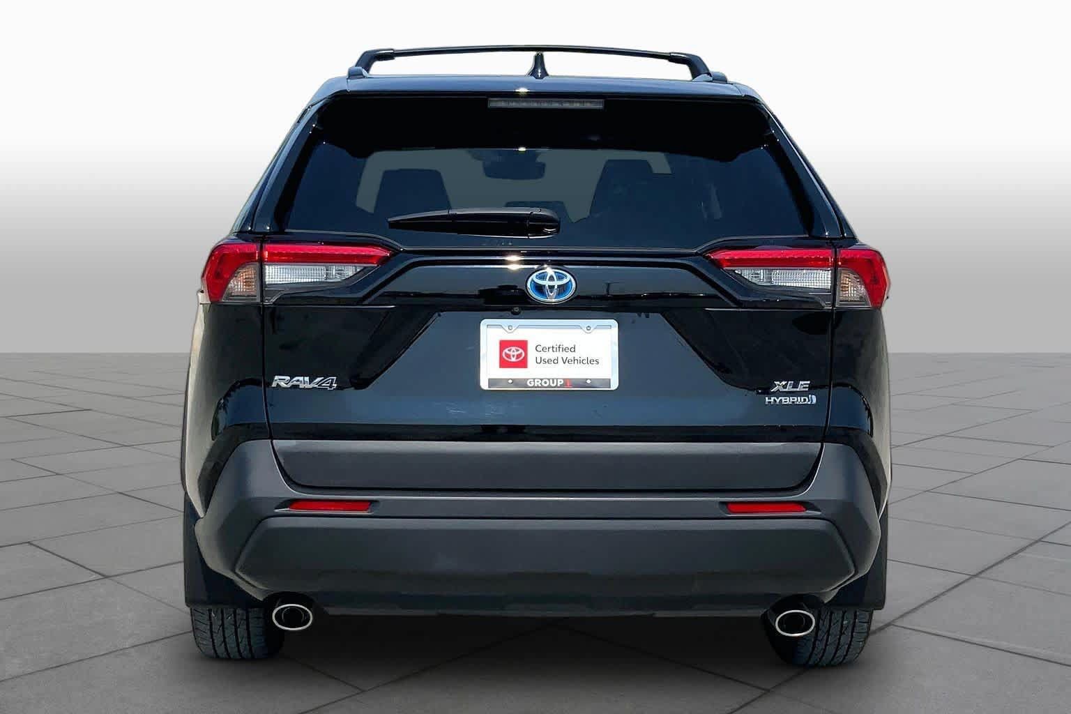 Used 2024 Toyota RAV4 XLE w/ Convenience Package AWD/4WD image 5