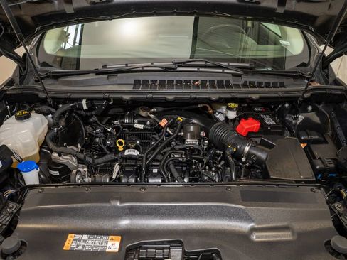 Used 2024 Ford Edge SEL image 12