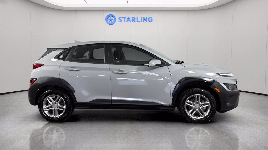 Used 2022 Hyundai Kona SE FWD image 11