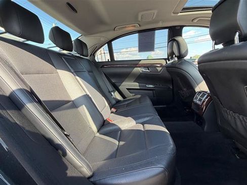 Used 2012 Mercedes-Benz S 550 4MATIC image 37