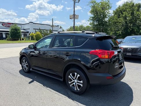 Used 2014 Toyota RAV4 LE AWD/4WD image 5