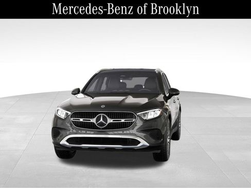 Certified 2025 Mercedes-Benz GLC 300 4MATIC image 42
