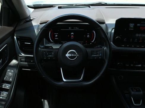 Used 2023 Nissan Rogue Platinum w/ Platinum Premium Package AWD/4WD image 11